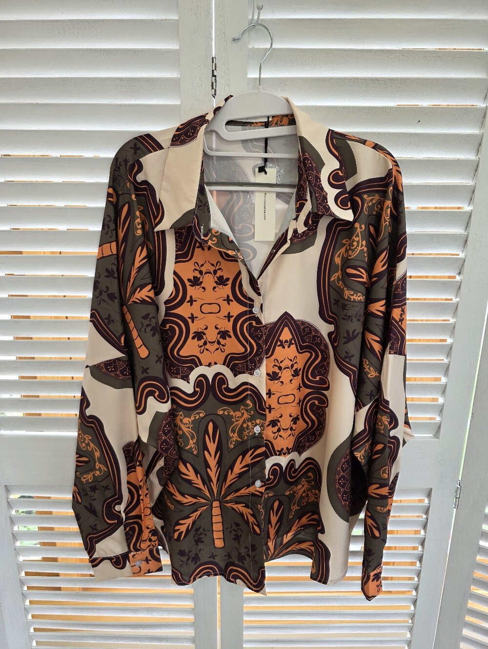 The Commense Women's Button-Down Long Sleeve Printed Blouse Size L